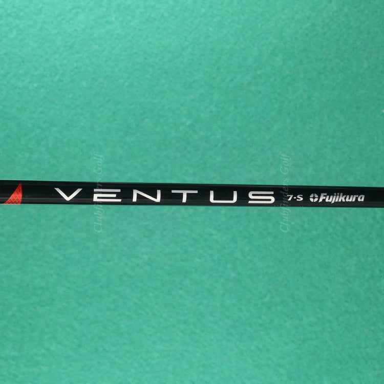 Titleist 909H 17° Hybrid Fujikura Ventus Red 7-S Graphite Stiff