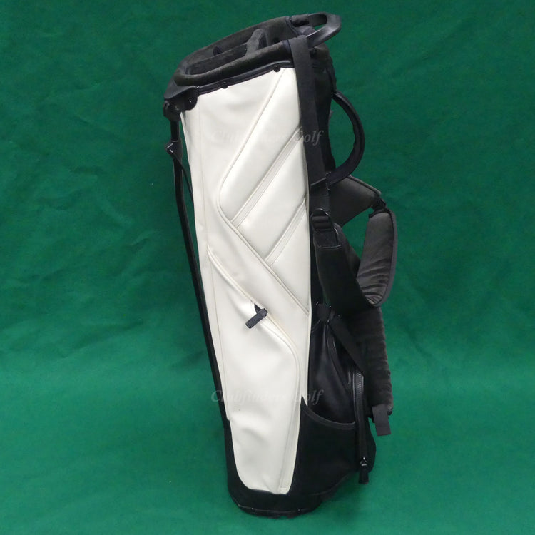 TaylorMade 2024 TM24 FlexTech Carry Black/Cream 3-Way Golf Stand Bag & Raincover