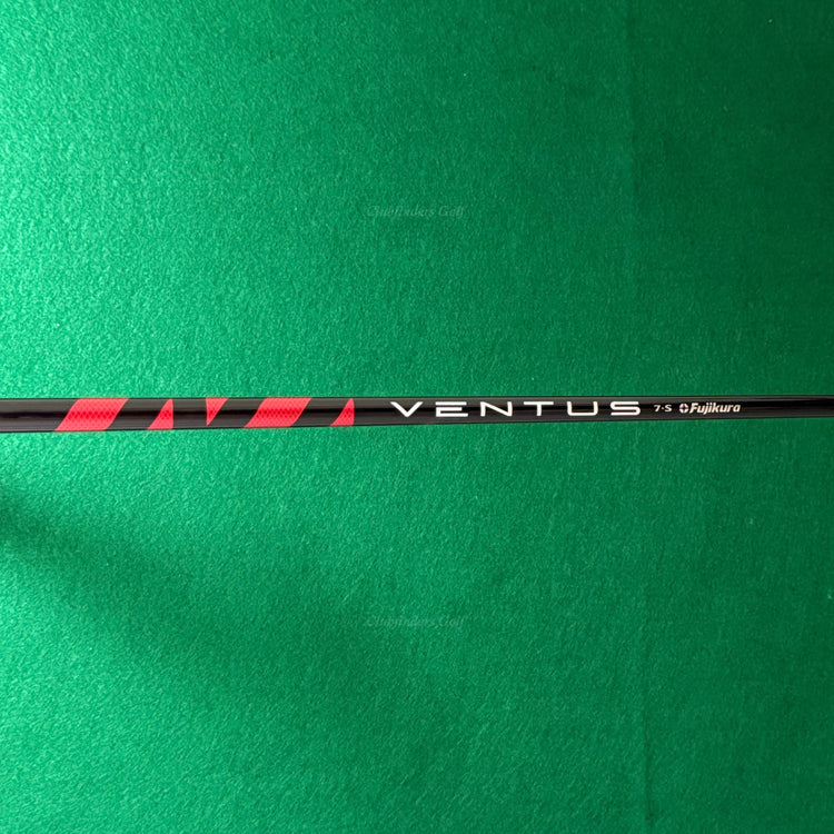 TayorMade Stealth 2 Rescue 19° 3 Hybrid Fujikura Ventus Red 7-S Graphite Stiff